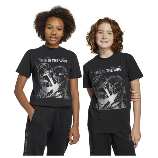 Adidas Παιδική κοντομάνικη μπλούζα Star Wars Mandalorian Graphic Tee Adidas Παιδική κοντομάνικη μπλούζα Star Wars Mandalorian Graphic Tee